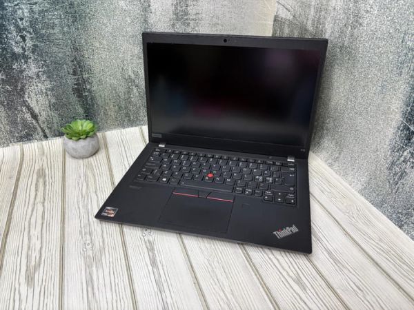 Ноутбук Lenovo ThinkPad X13 Gen 1|13.3" Full HD IPS | AMD Ryzen 5 Pro 4650U | 16GB RAM | 256 GB SSD