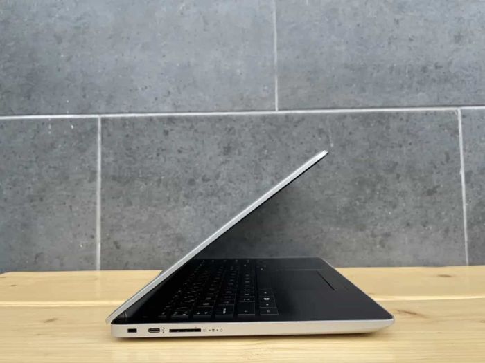 Ноутбук HP Laptop 14-dk0011no/ AMD A4-9125 / 8Gb DDR4/ 256Gb M2/ 14"/ Full HD/ IPS/ вживаний з гарантією