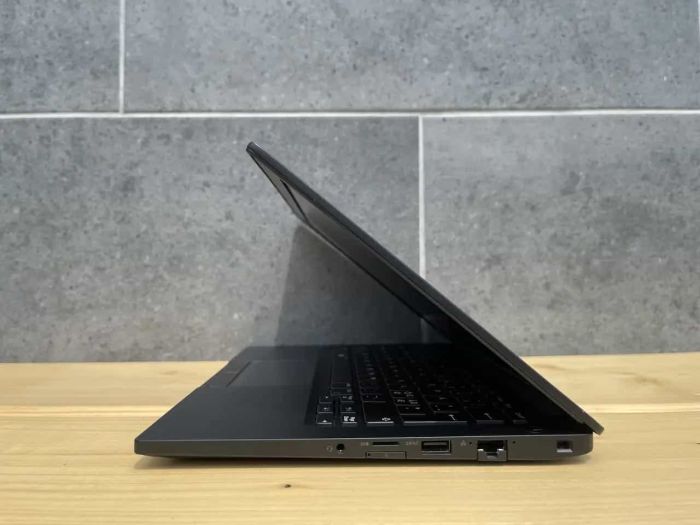 Ноутбук Dell Latitude 7290/ i5-8350U/ 8Gb DDR4/ 256Gb M2/ 12.5"/ HD/ вживаний з гарантією