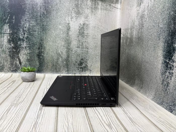 Ноутбук Lenovo ThinkPad X13 Gen 1|13.3" Full HD IPS | AMD Ryzen 5 Pro 4650U | 16GB RAM | 256 GB SSD